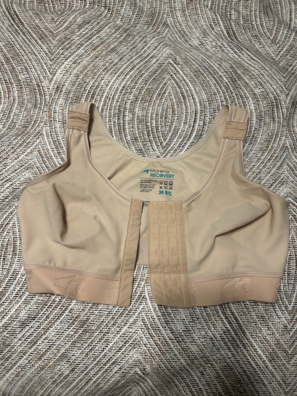 MARENA Original Bra - Post Surgery Compression Garment with Full Adjustability - Picture 4 of 7